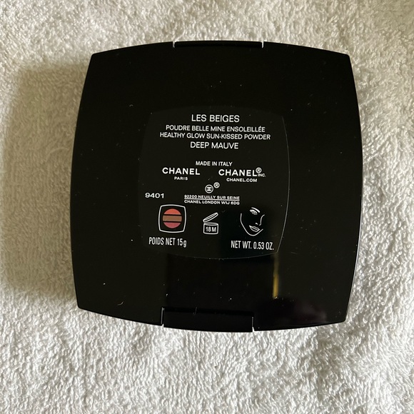 Chanel Les Beiges Poudre Belle Mine Ensoleille Healthy Glow Sun Kissed Powder-